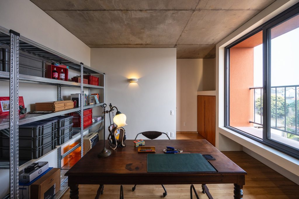 100 Windows by Inrestudio, Hanoi, study on the third floor