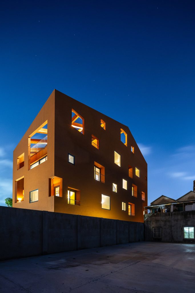 100 Windows by Inrestudio, Hanoi, exterior at night