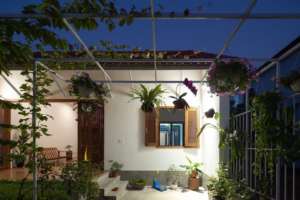 3gian House by Nguyen Khac Phuoc Architects, view 12