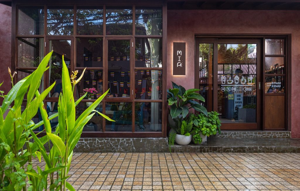 Cafe facade with broad timber-framed windows