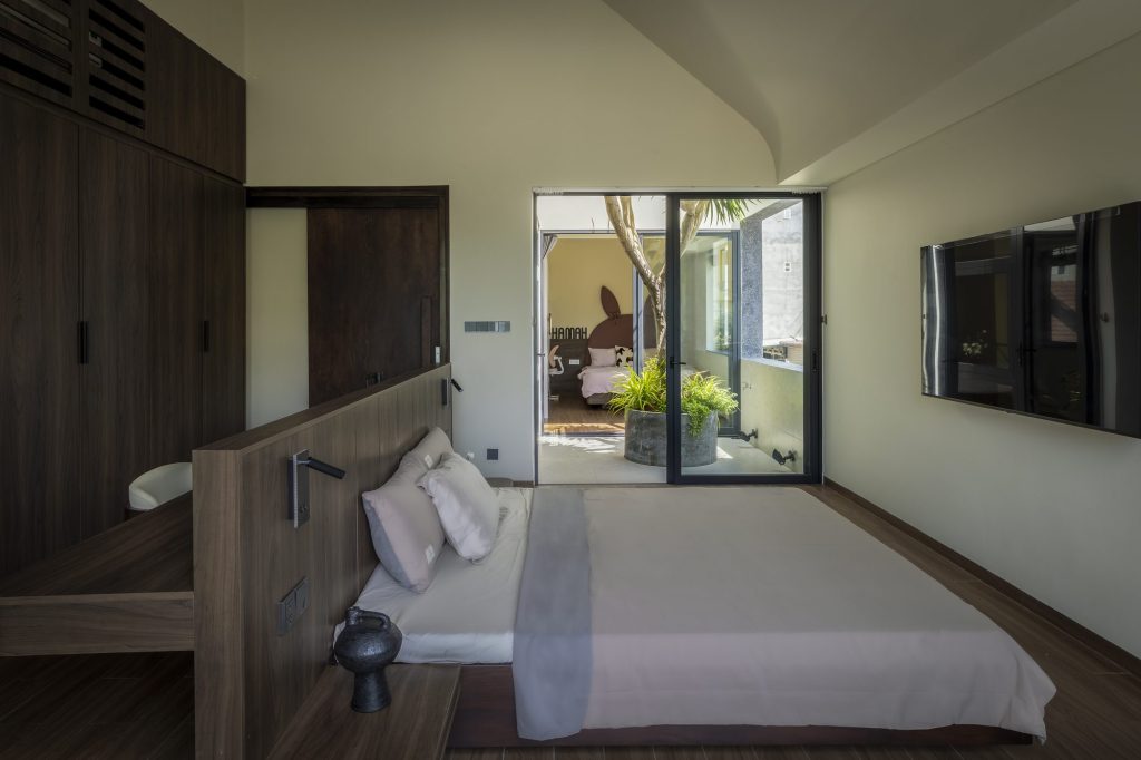 Bedroom facing the glazed inner courtyard