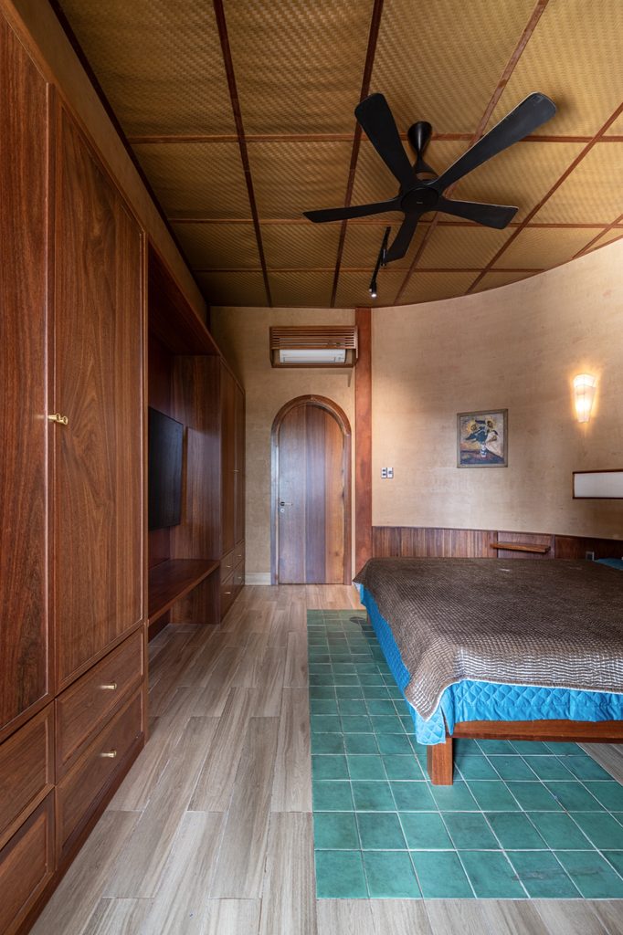 Bedroom corridor with tiled floor