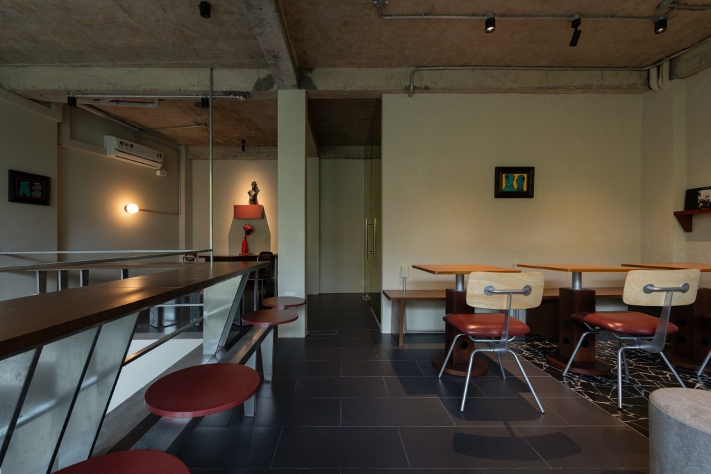 Day1 Cafe by oh.hi studio, upper-level seating