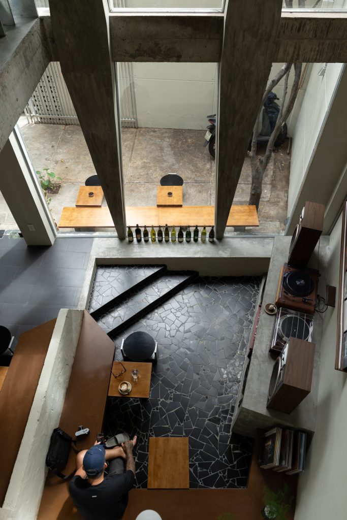 Day1 Cafe by oh.hi studio, looking down into the central void