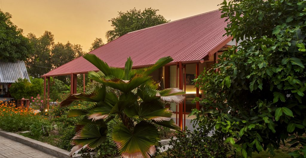 Garden House by aha.studio.arc, Go Quao, An Giang, side view at sunset