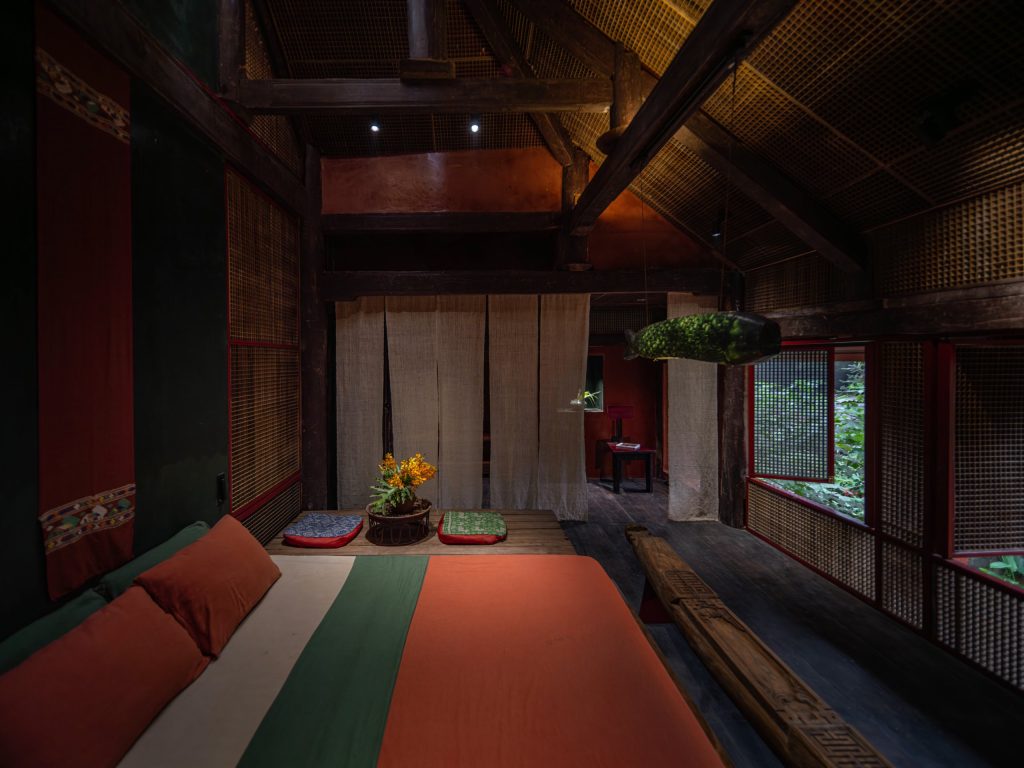 Bedroom with low platform bed