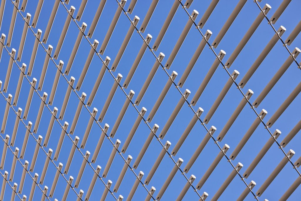 Close-up of the Linglong ceramic rods