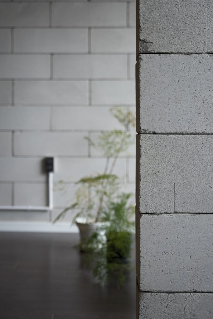 Room Above by scale50, Ho Chi Minh City, detail of the AAC block wall