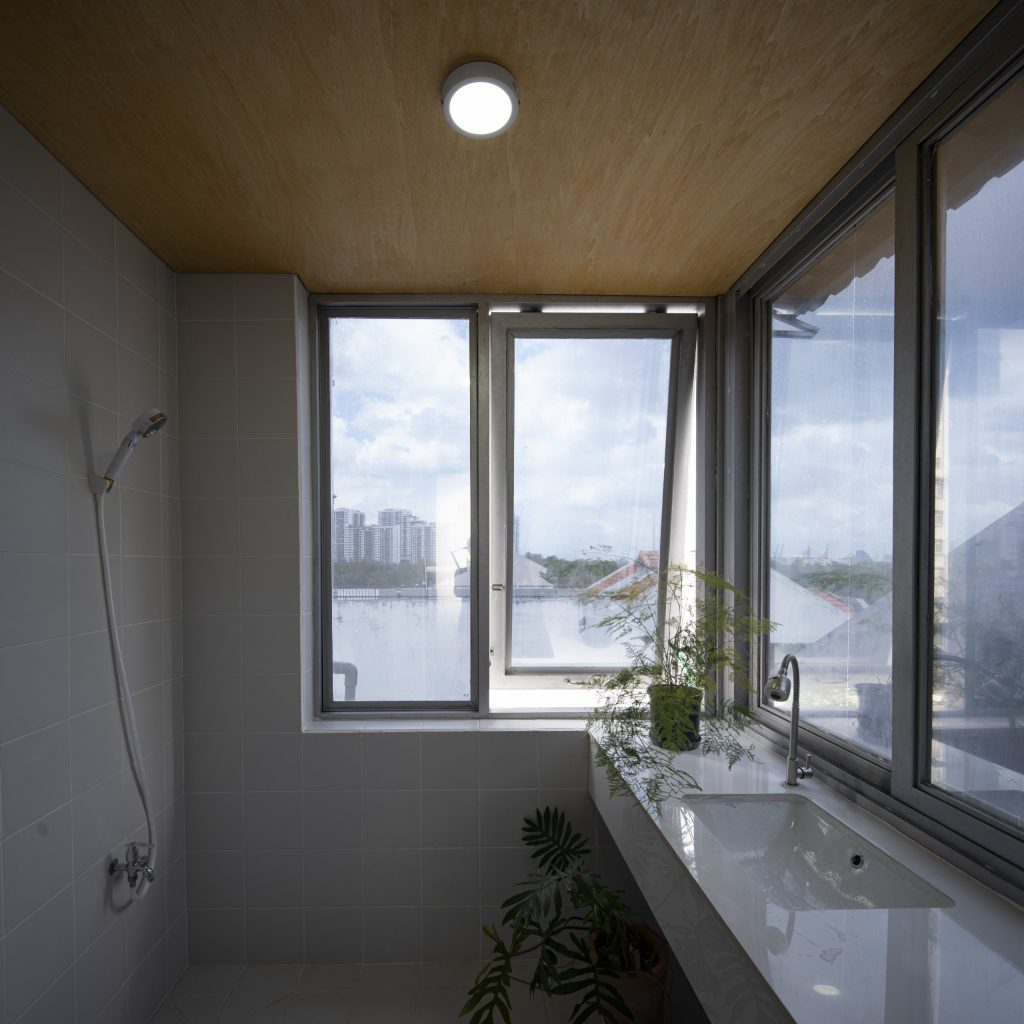 Room Above by scale50, Ho Chi Minh City, small room with corner windows
