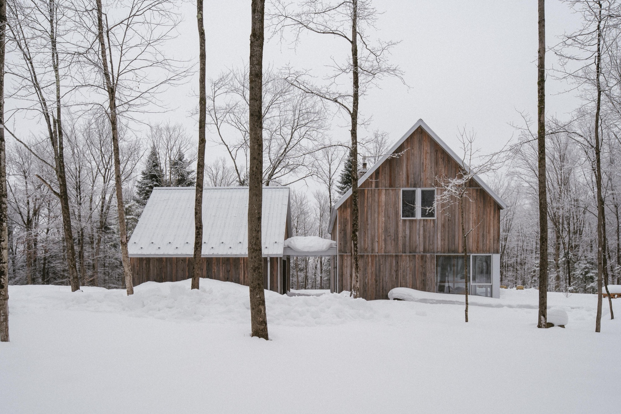 Chalet du ruisseau: Contemporary Residential Architecture in Quebec’s Eastern Townships