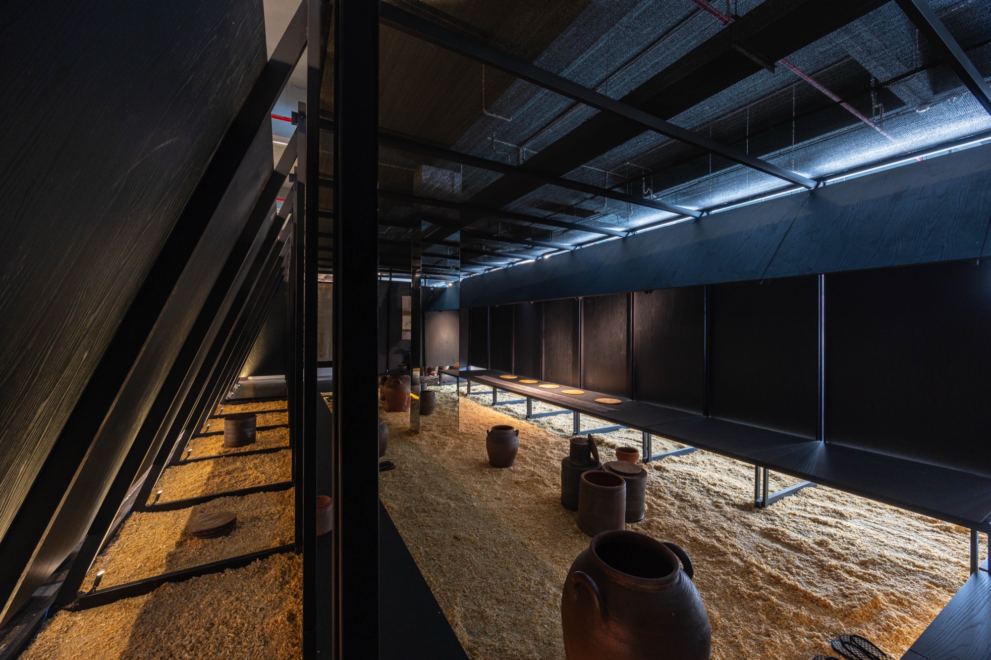 Pavilion of Ceramics and Tea ceremony bridging Vietnamese craft and Japanese ritual