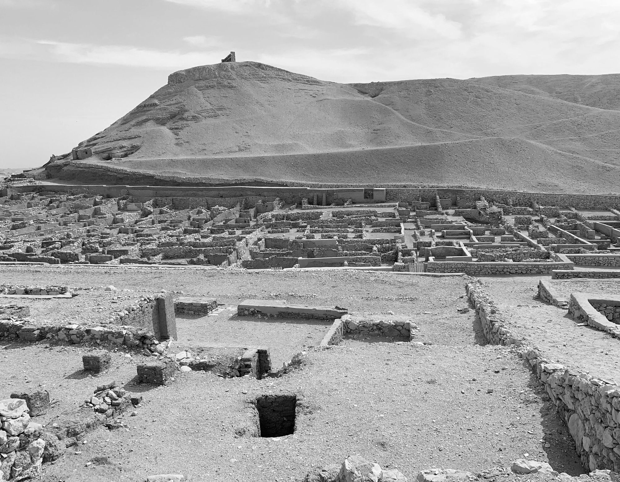 Domestic Space and Gender Roles in Ancient Egypt: A View from Amarna and Deir el-Medina
