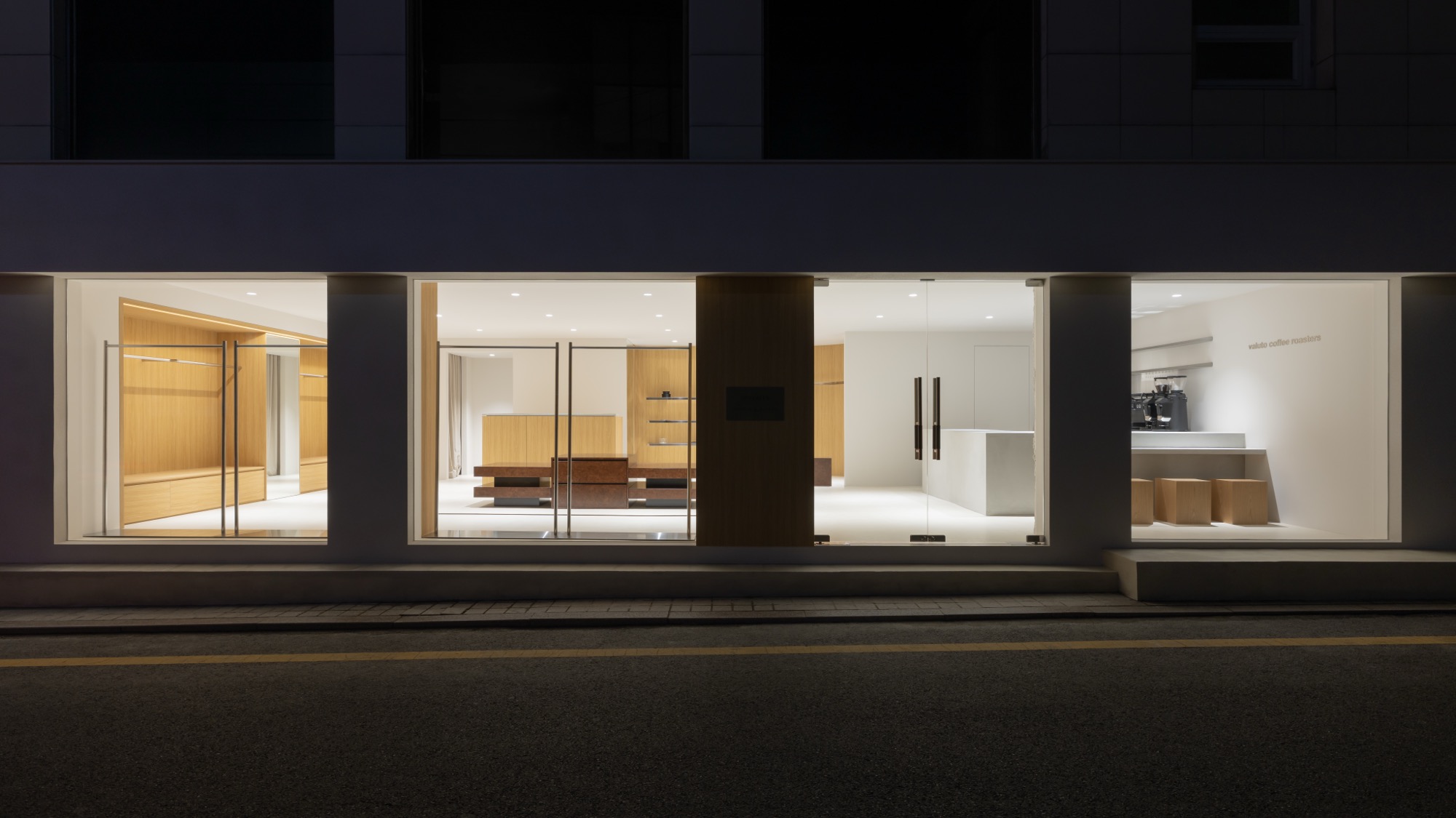 Kiyo Workshop designs dual-brand fashion showroom in Seoul’s Sinsa-dong