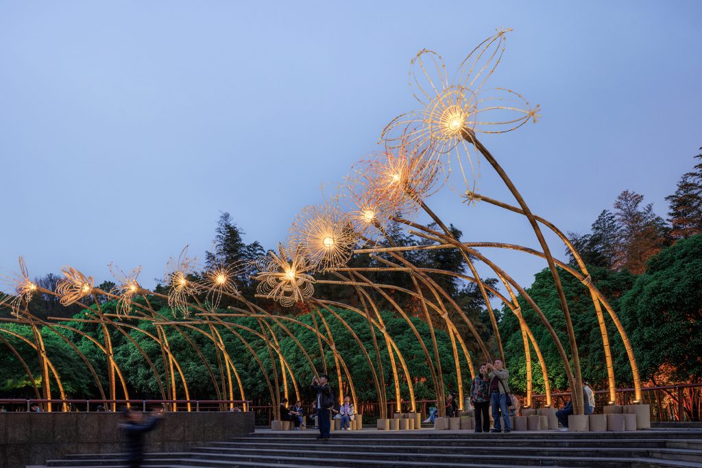 Bent by Spring bamboo canopy by HCCH Studio at Gucheng Park in Shanghai