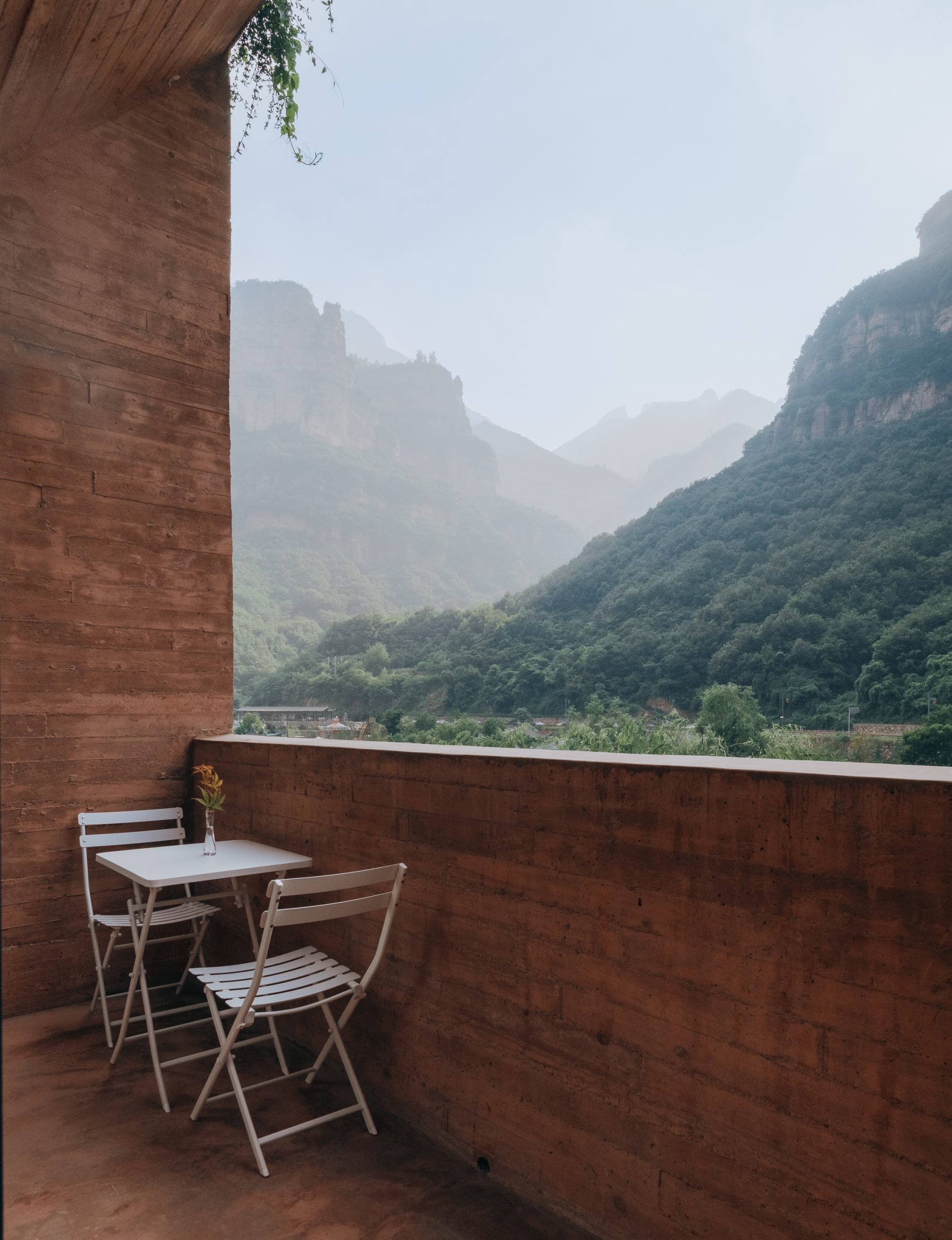 Guest room balcony at Wo Quan Shan Fang overlooking the Taihang Mountains