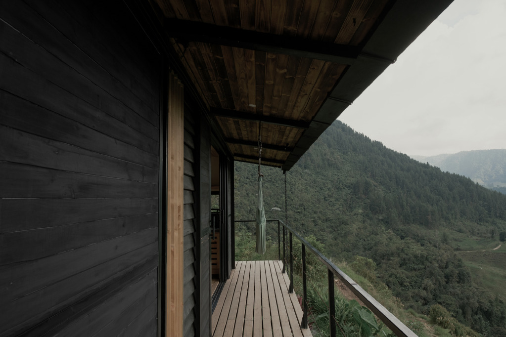 Water Stories lookout cabin and restored cloud forest landscape