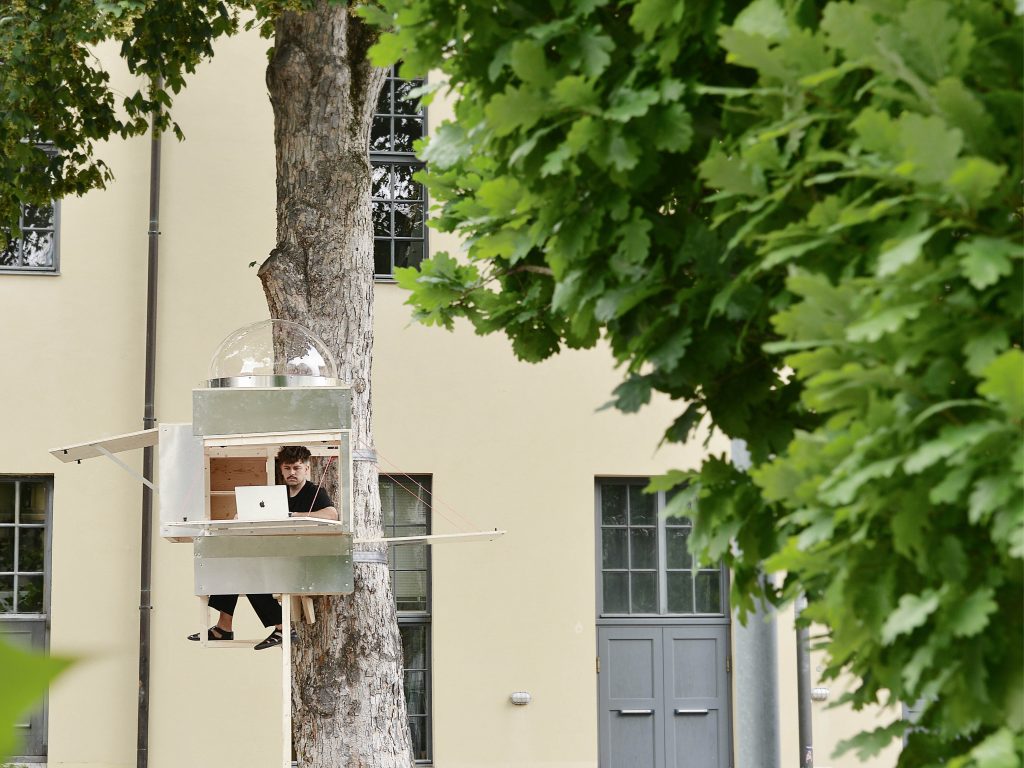 One-square-metre Baumhaus Office designed by Opposite Office