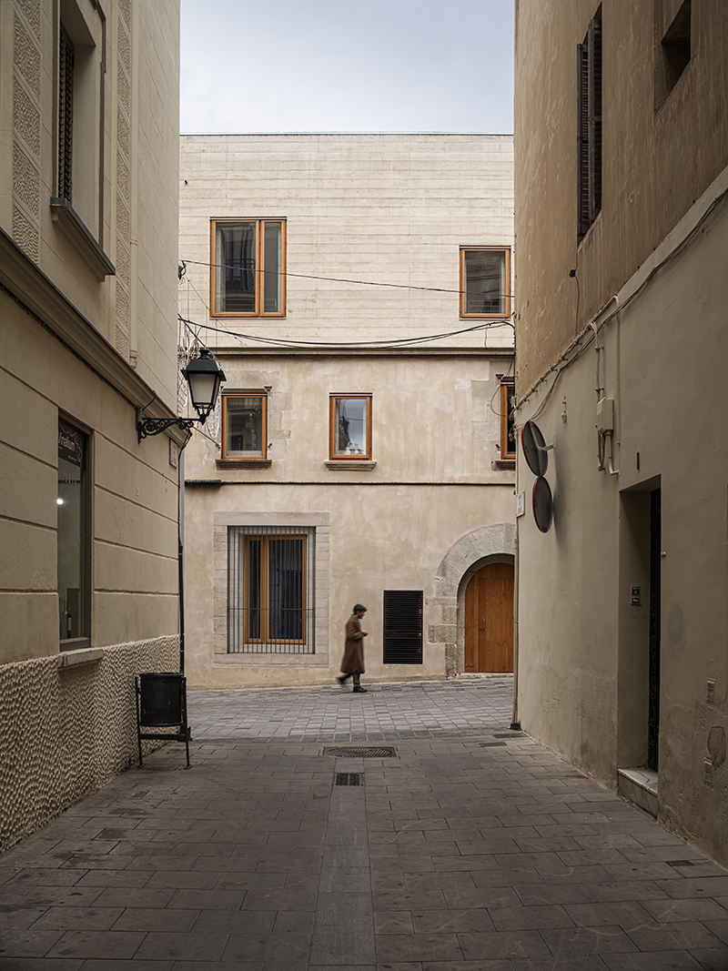House 1736 by HARQUITECTES