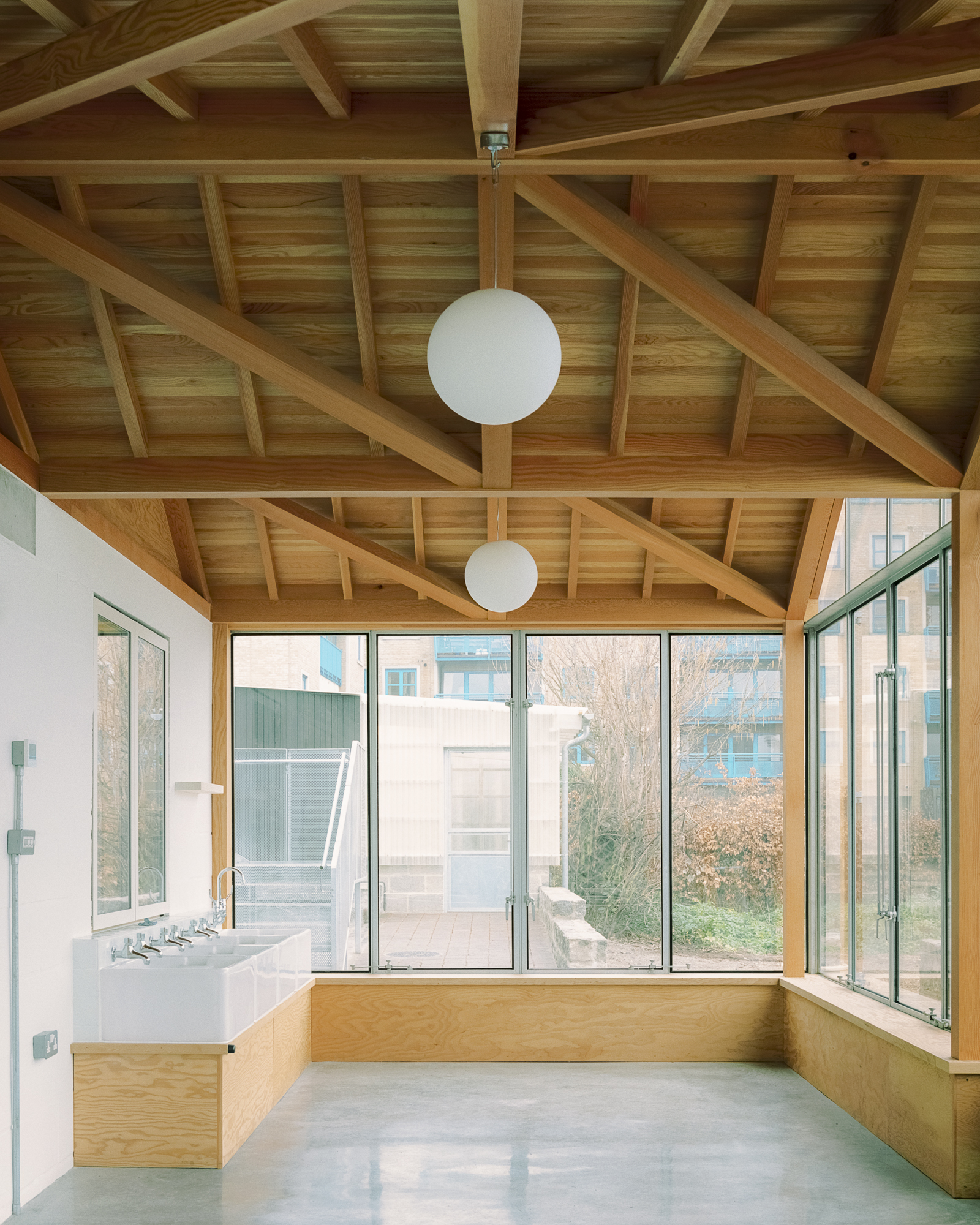 New River Room extension at Surrey Docks Farm by Pup Architects. Photo by Simone Bossi.