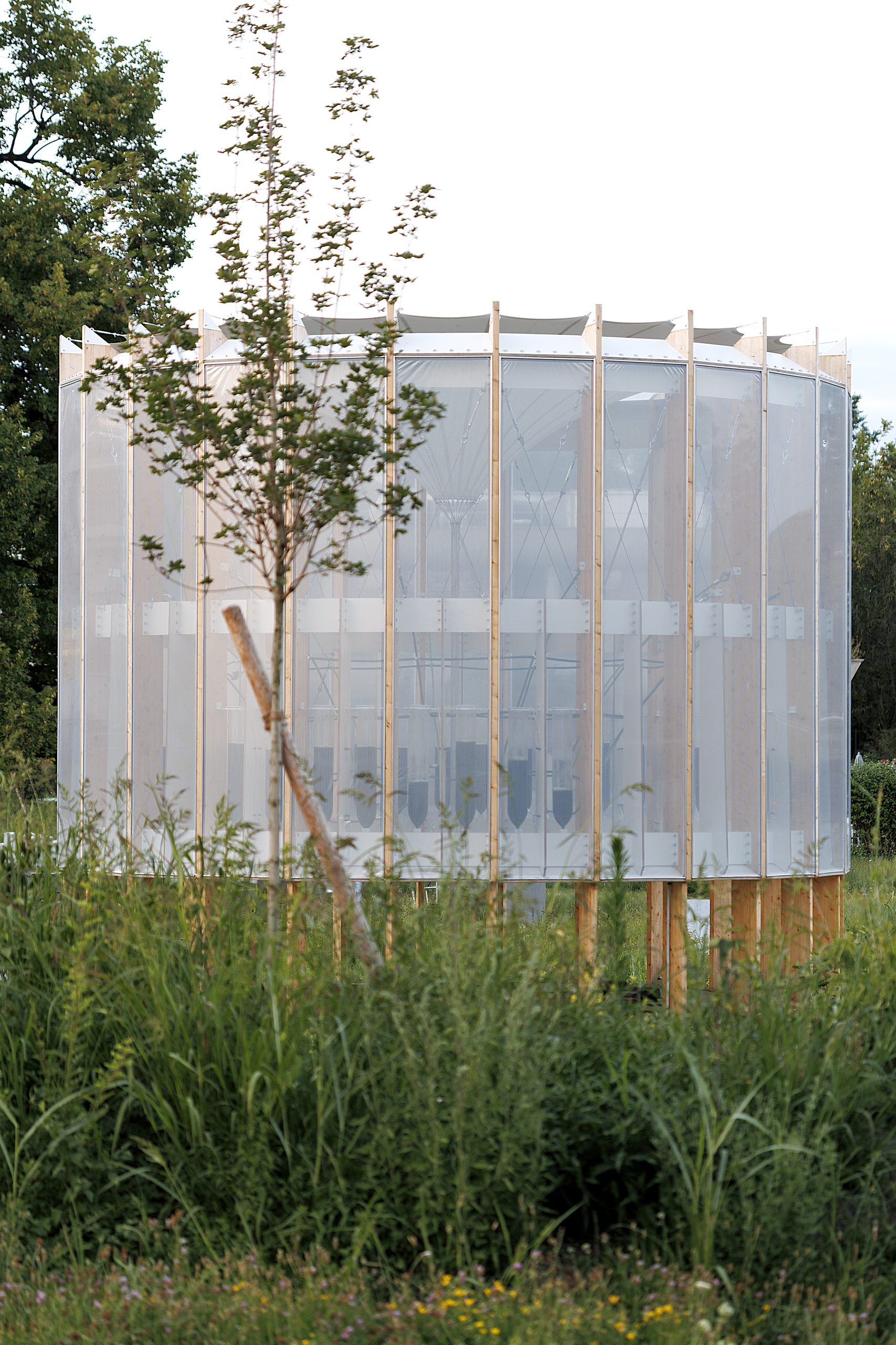 AirBubble restorative space by ecoLogicStudio in Nyon. Photo by Pepe Fotografia.
