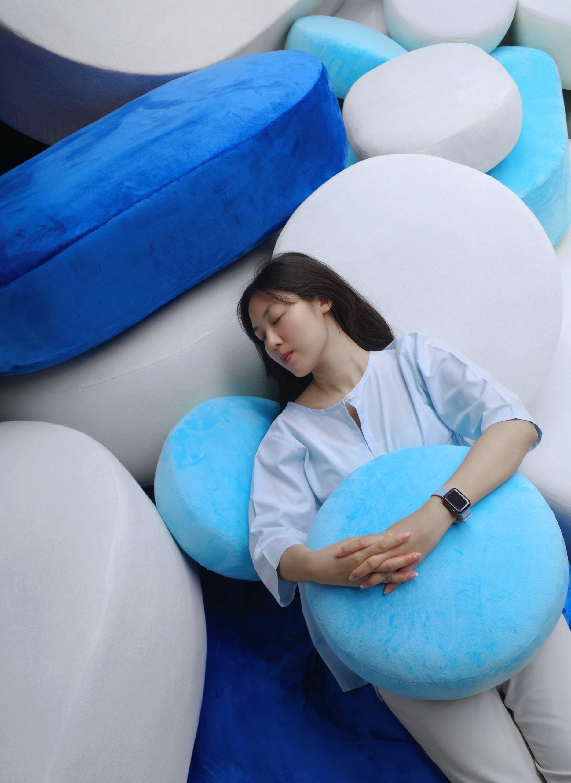 PiLLOW exhibition by HOMMES.HOM.