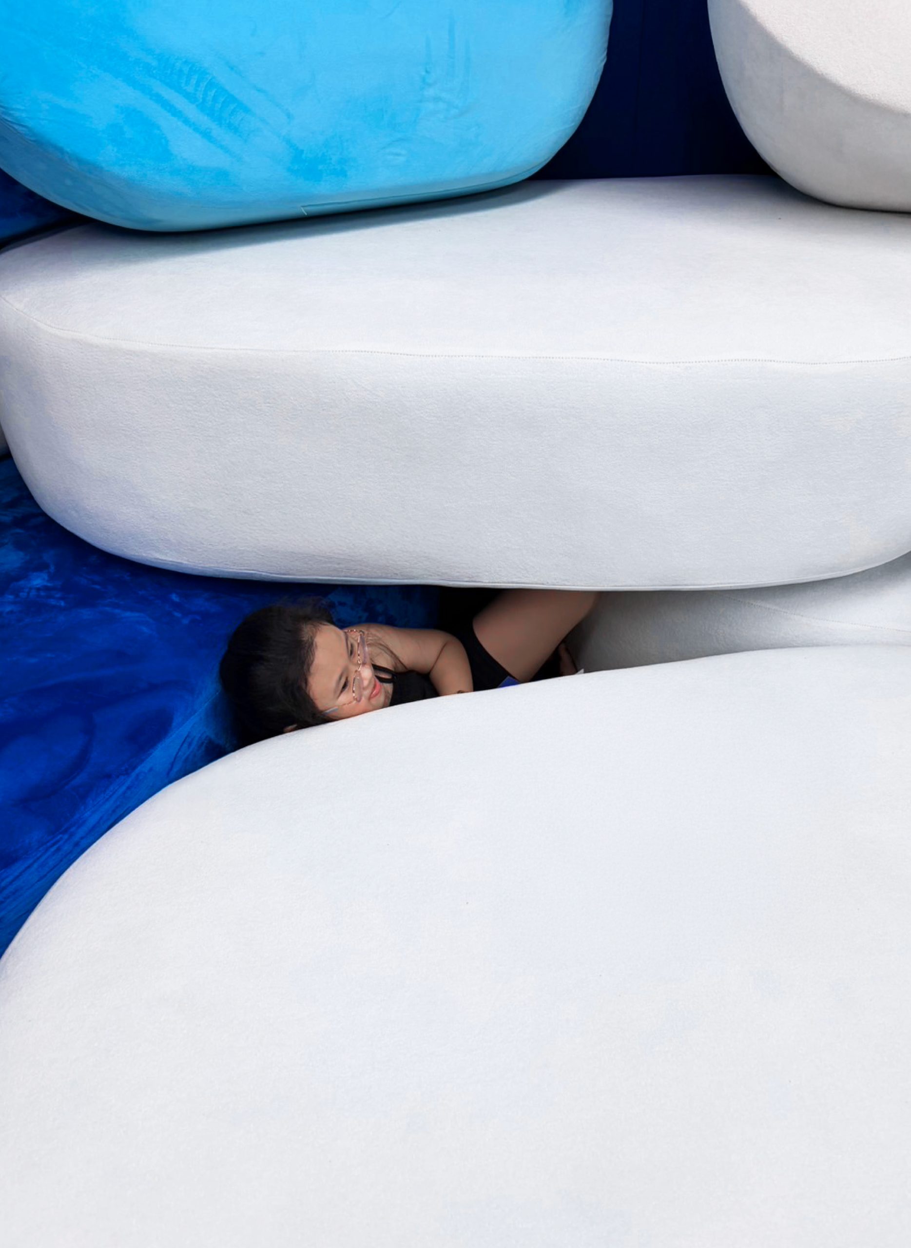 PiLLOW exhibition by HOMMES.HOM.