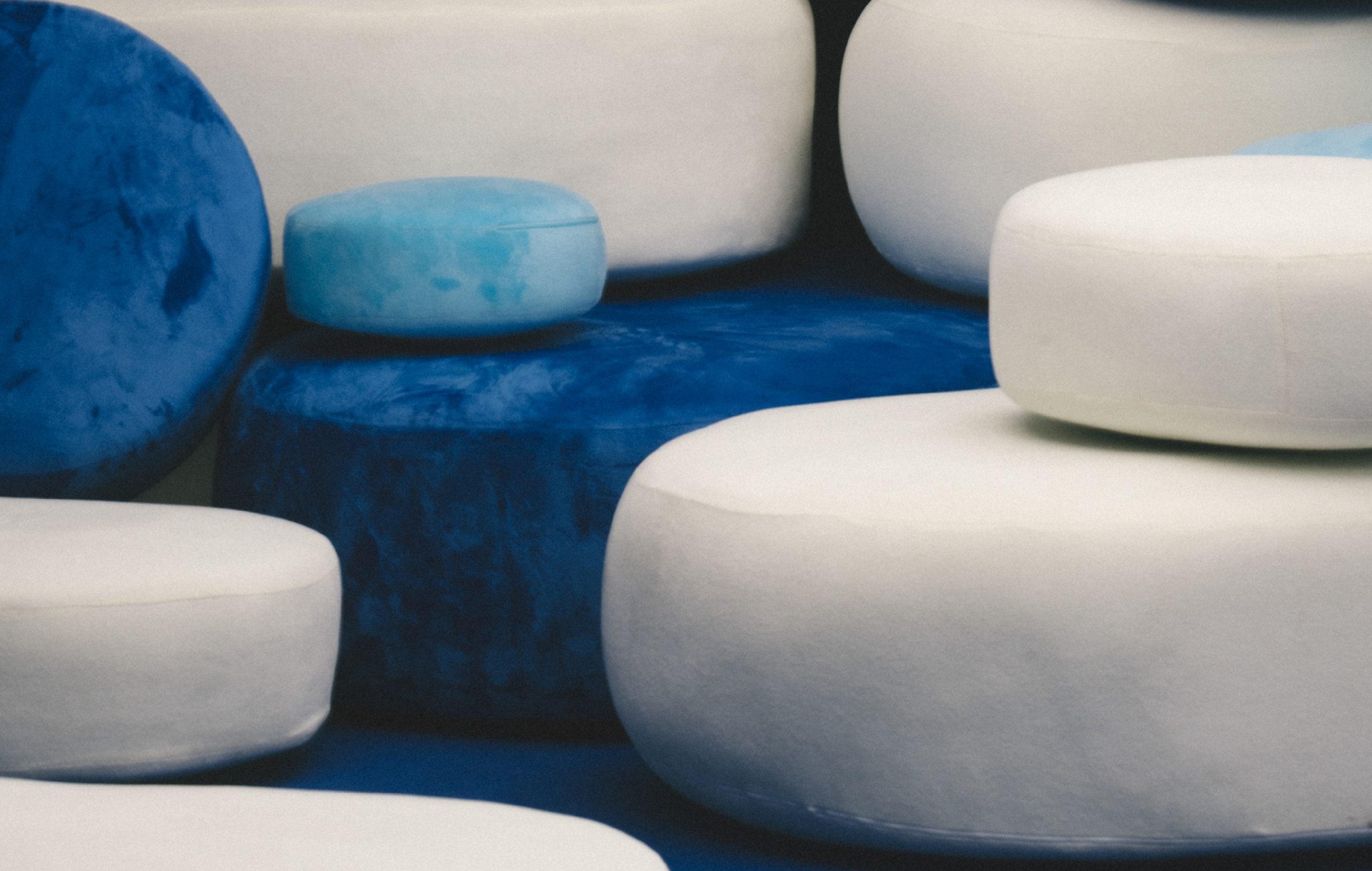 PiLLOW exhibition by HOMMES.HOM.