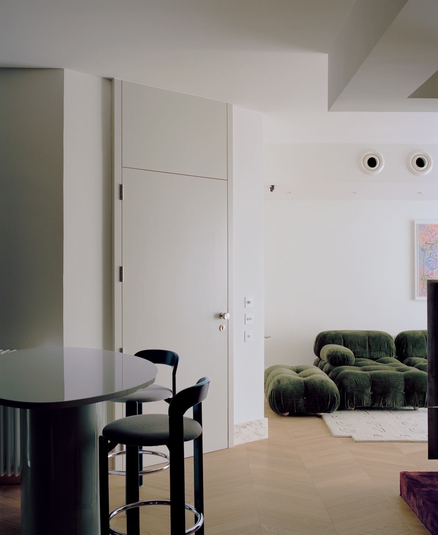 Apartment No. 201 photographed by Willem Pab