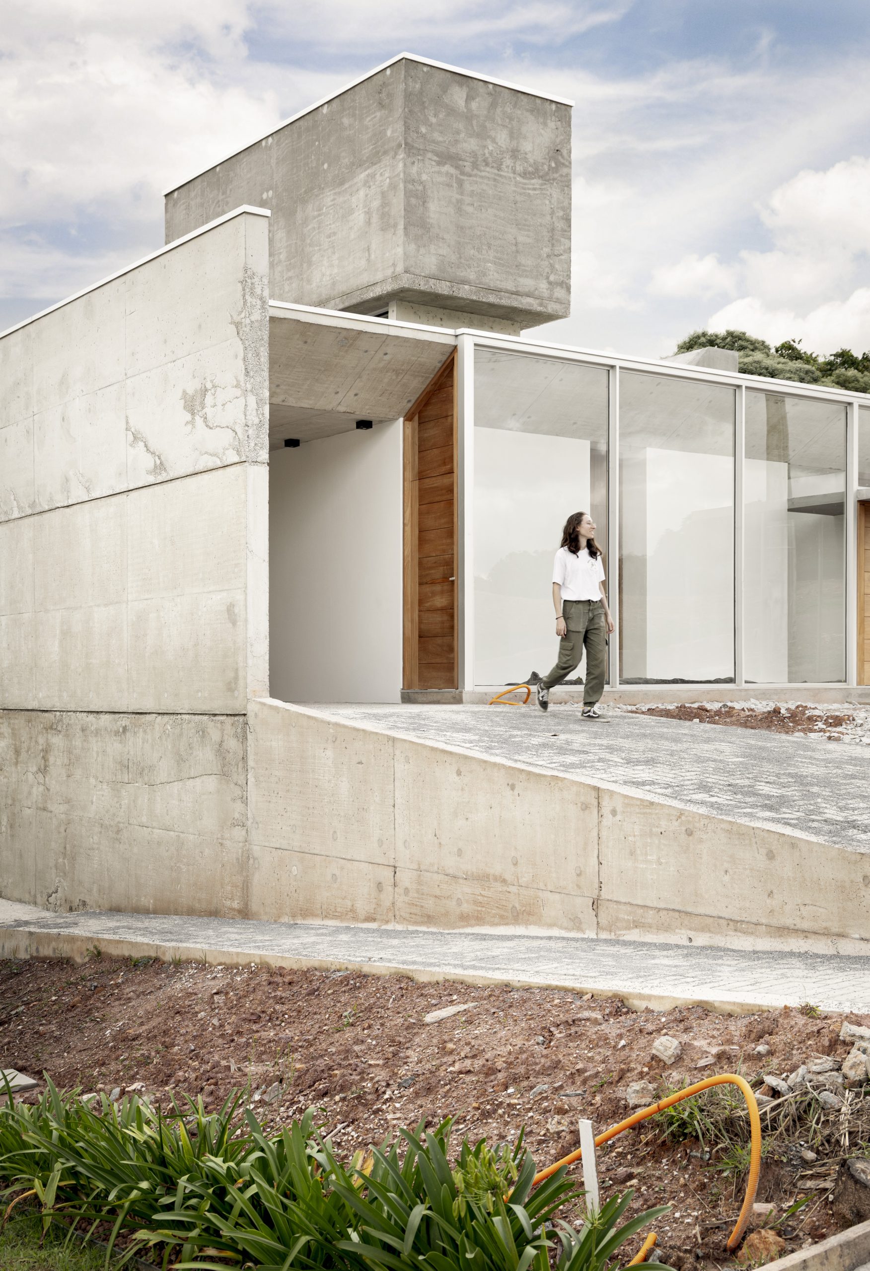 Casa Lucy in the Sky with Diamonds by YVA Arquitetura, photographed by Mahani Siqueira