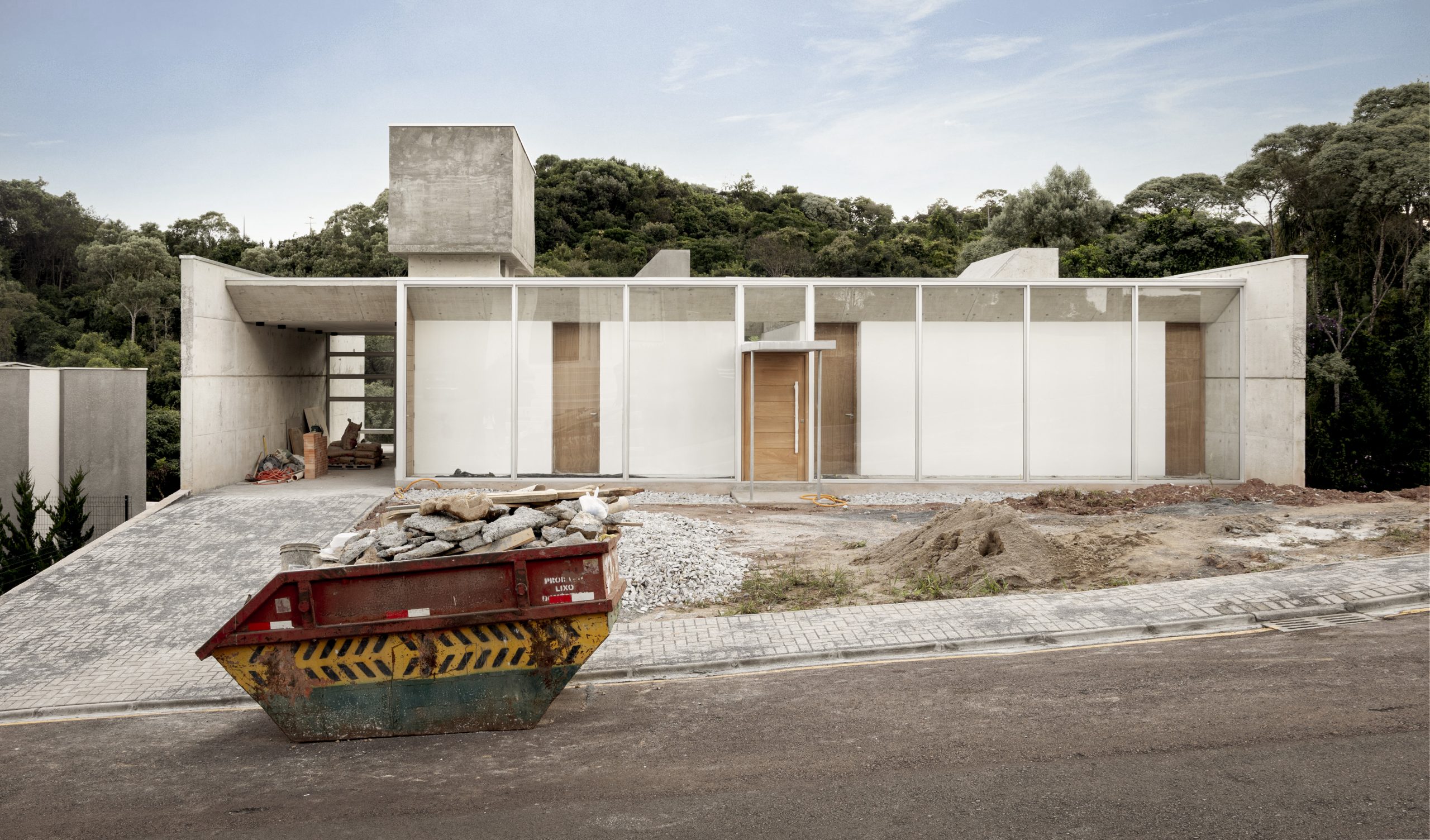 Casa Lucy in the Sky with Diamonds by YVA Arquitetura, photographed by Mahani Siqueira