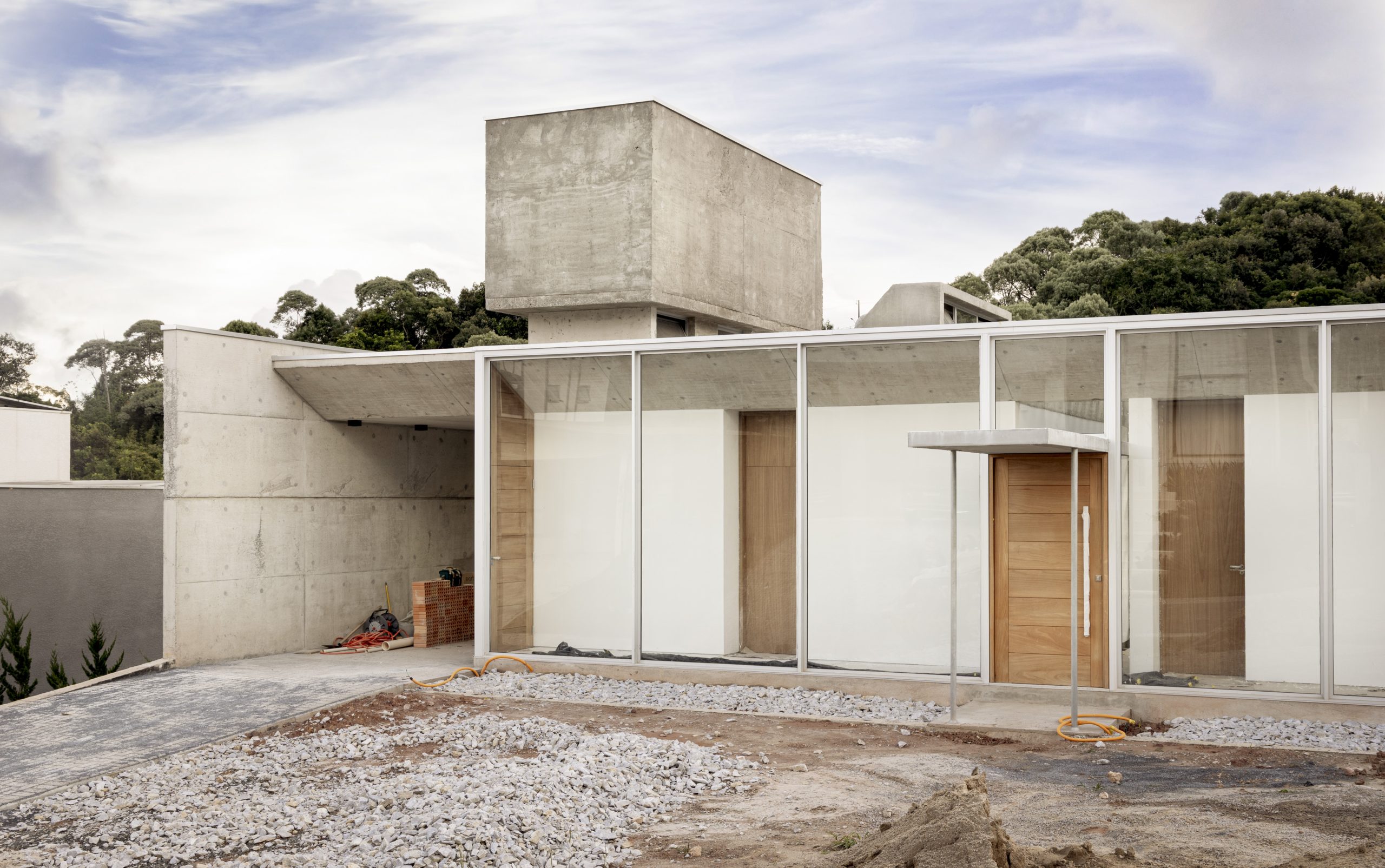 Casa Lucy in the Sky with Diamonds by YVA Arquitetura, photographed by Mahani Siqueira
