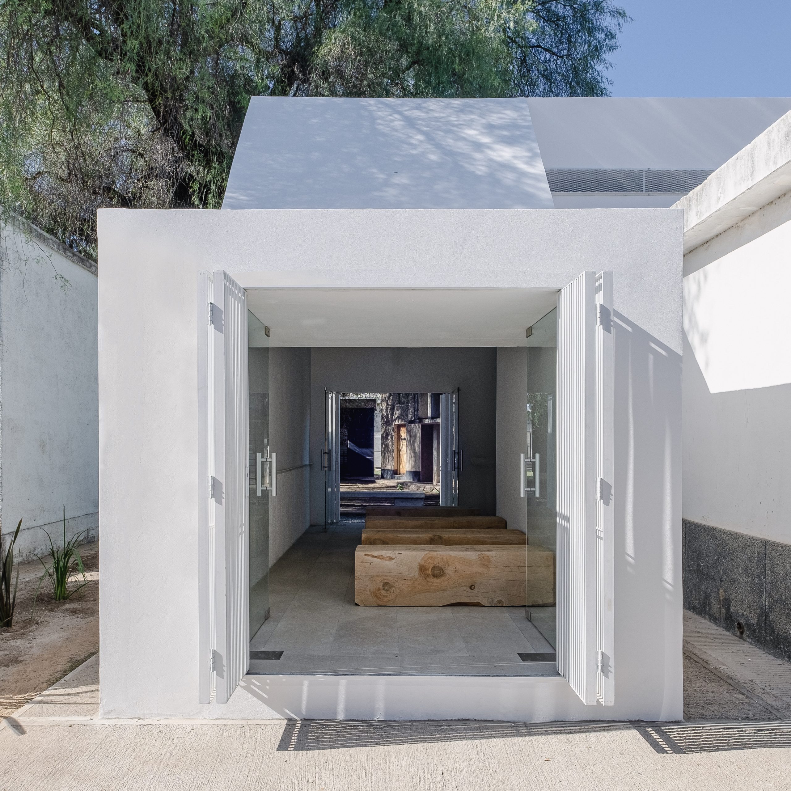 San Jeronimo Chapel by Esteras Perrote, photographed by Andres Dominguez