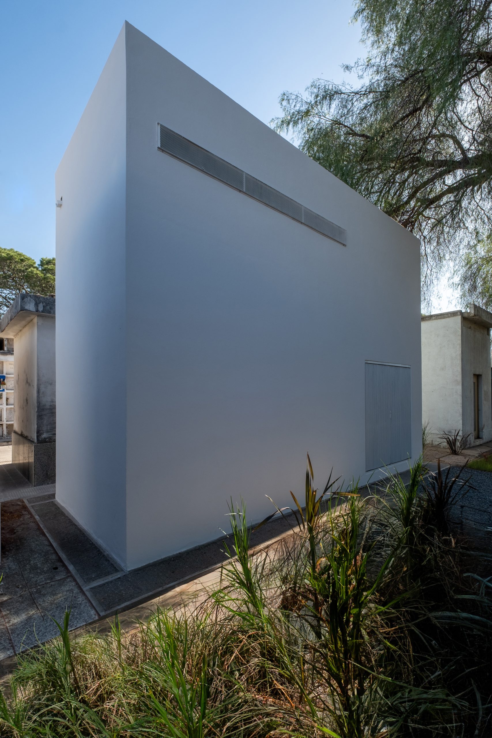 San Jeronimo Chapel by Esteras Perrote, photographed by Andres Dominguez