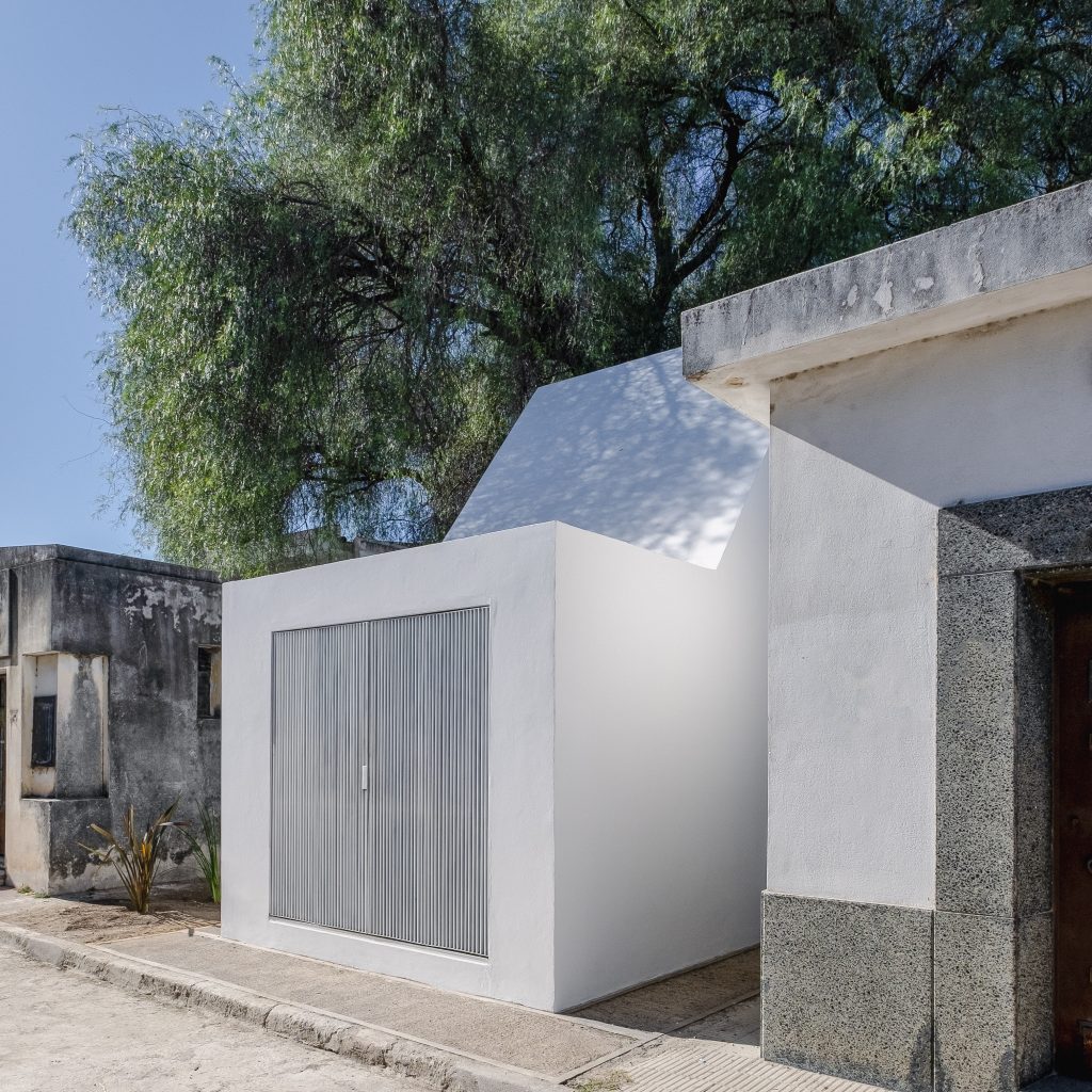San Jeronimo Chapel by Esteras Perrote, photographed by Andres Dominguez