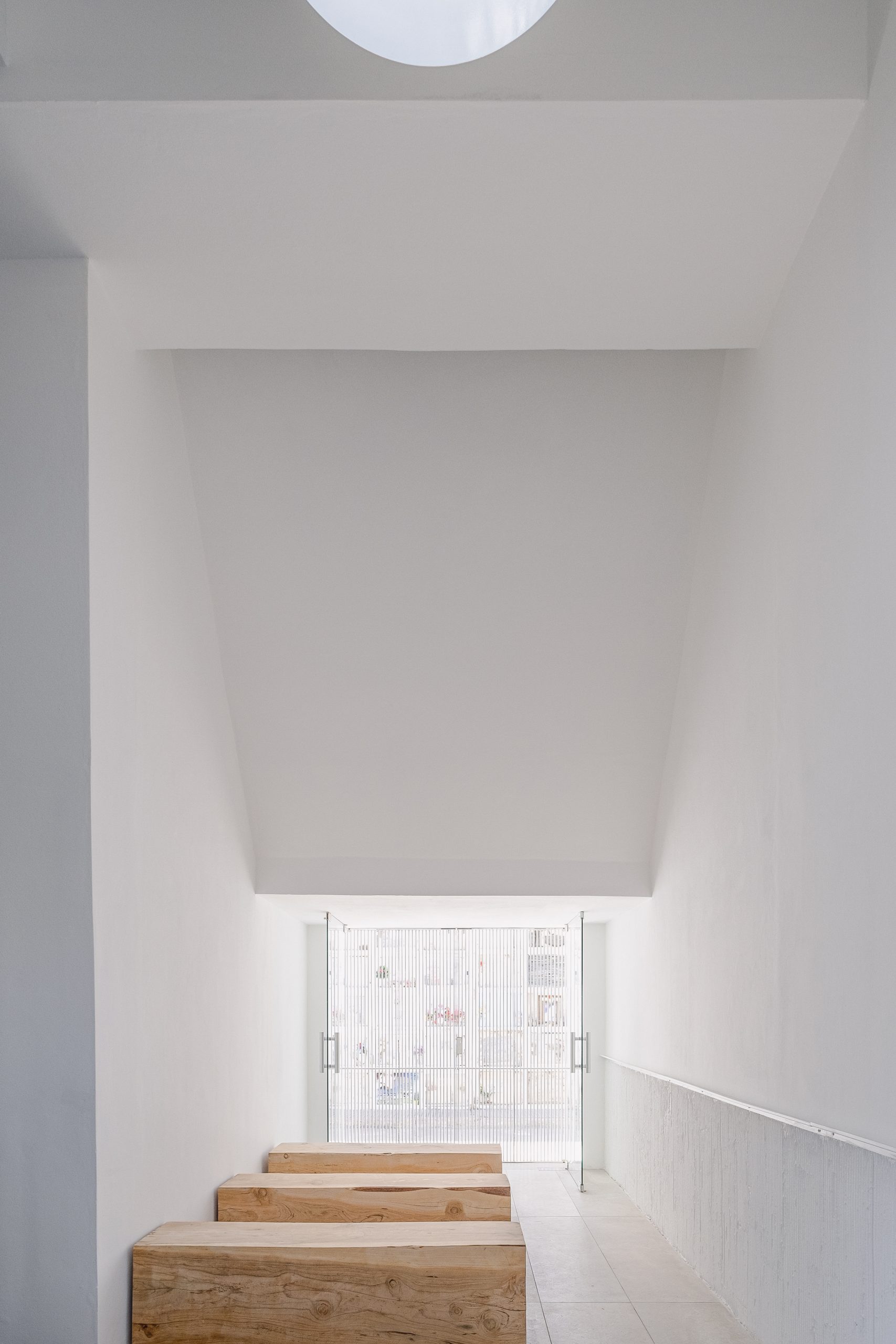 San Jeronimo Chapel by Esteras Perrote, photographed by Andres Dominguez