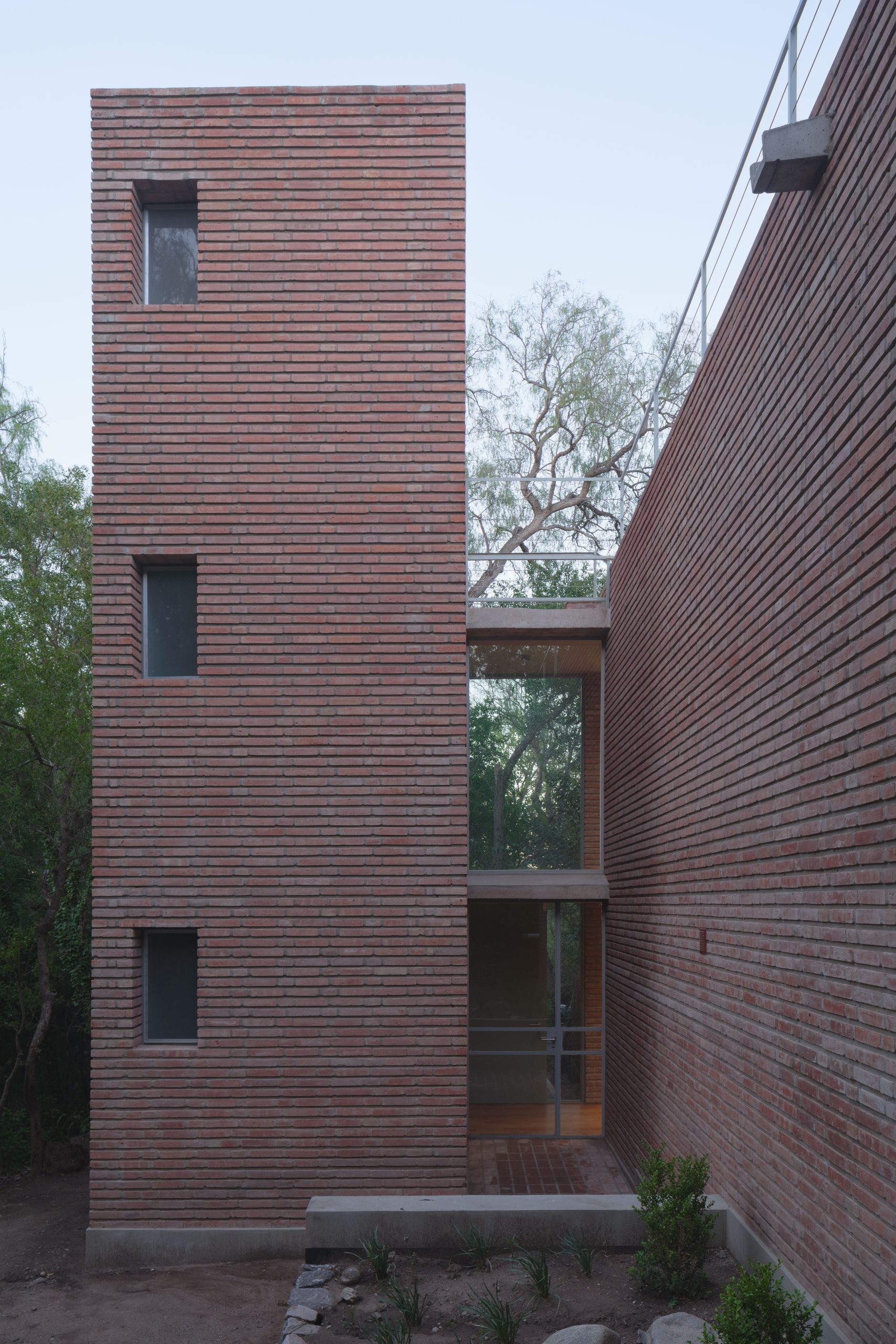 Compact live-work interior of Atelier Cambre