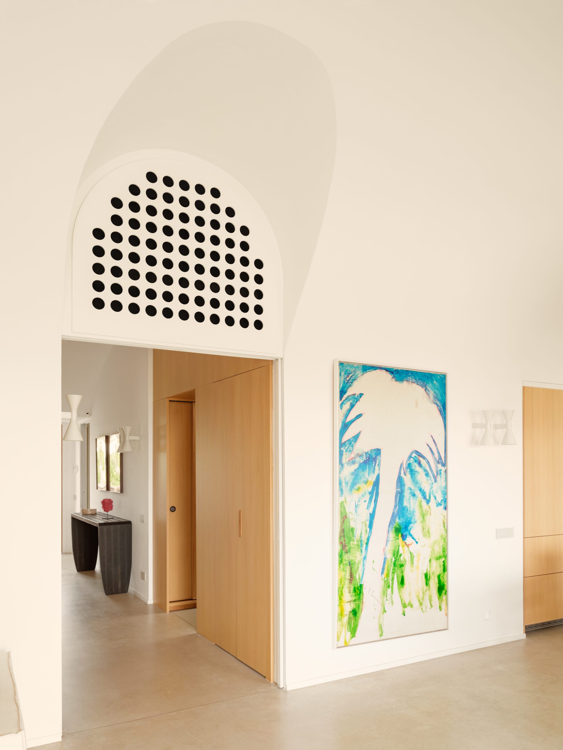 Continuous terrazzo floor through the living space