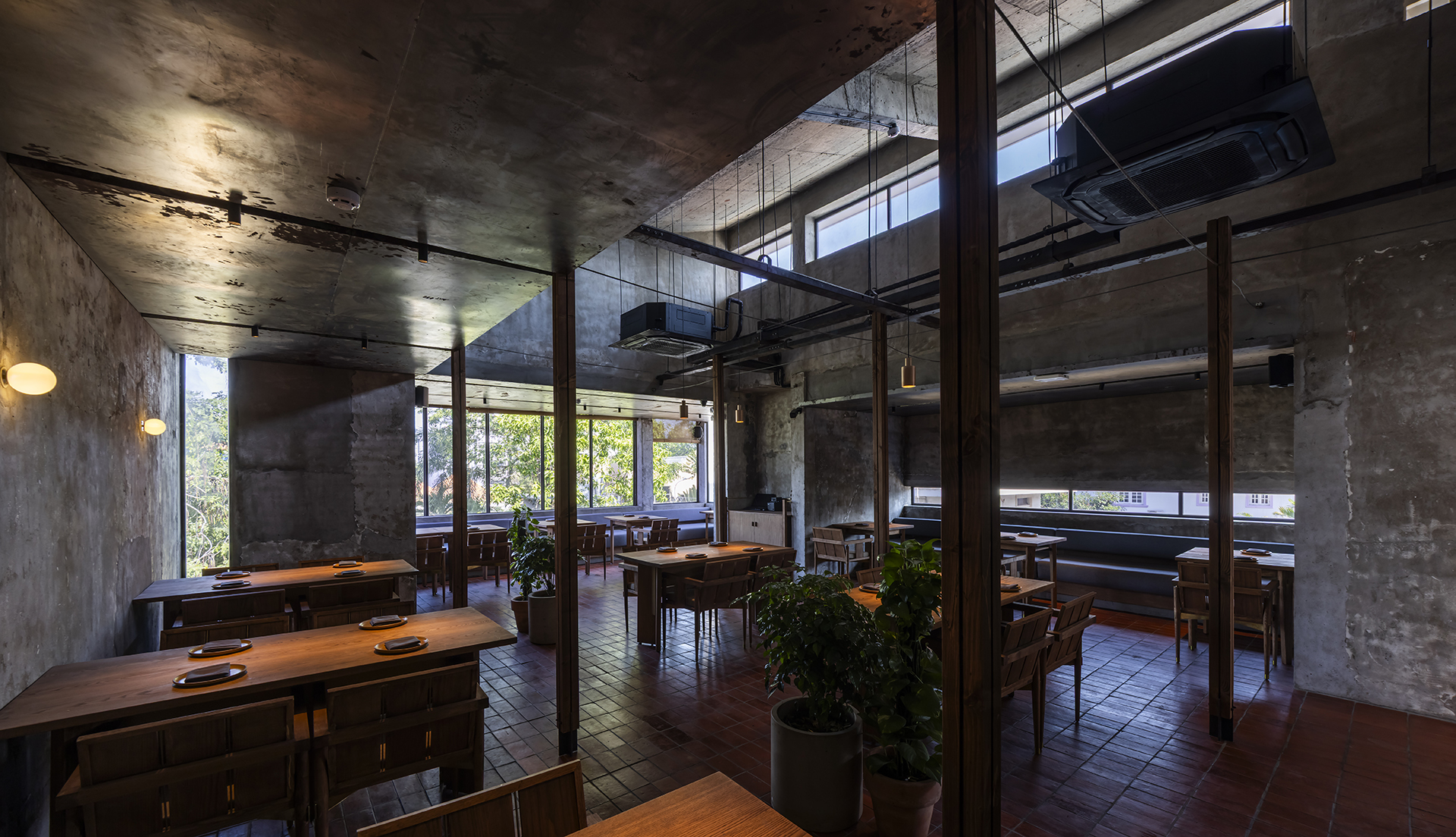 First-floor dining space at Pizza 4P’s Thao Dien