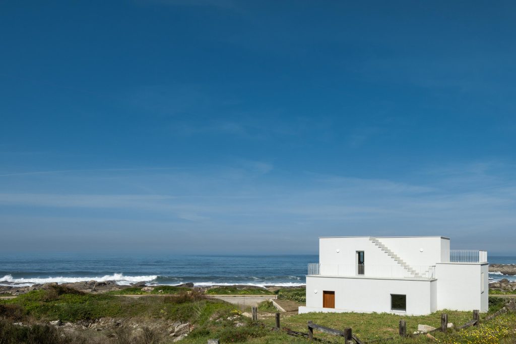 Casa Âncora on Portugal's rocky northern coast