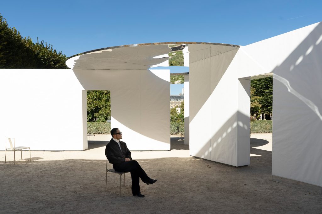 The Pavilion of Time by Wu Bin at Palais-Royal, view 11
