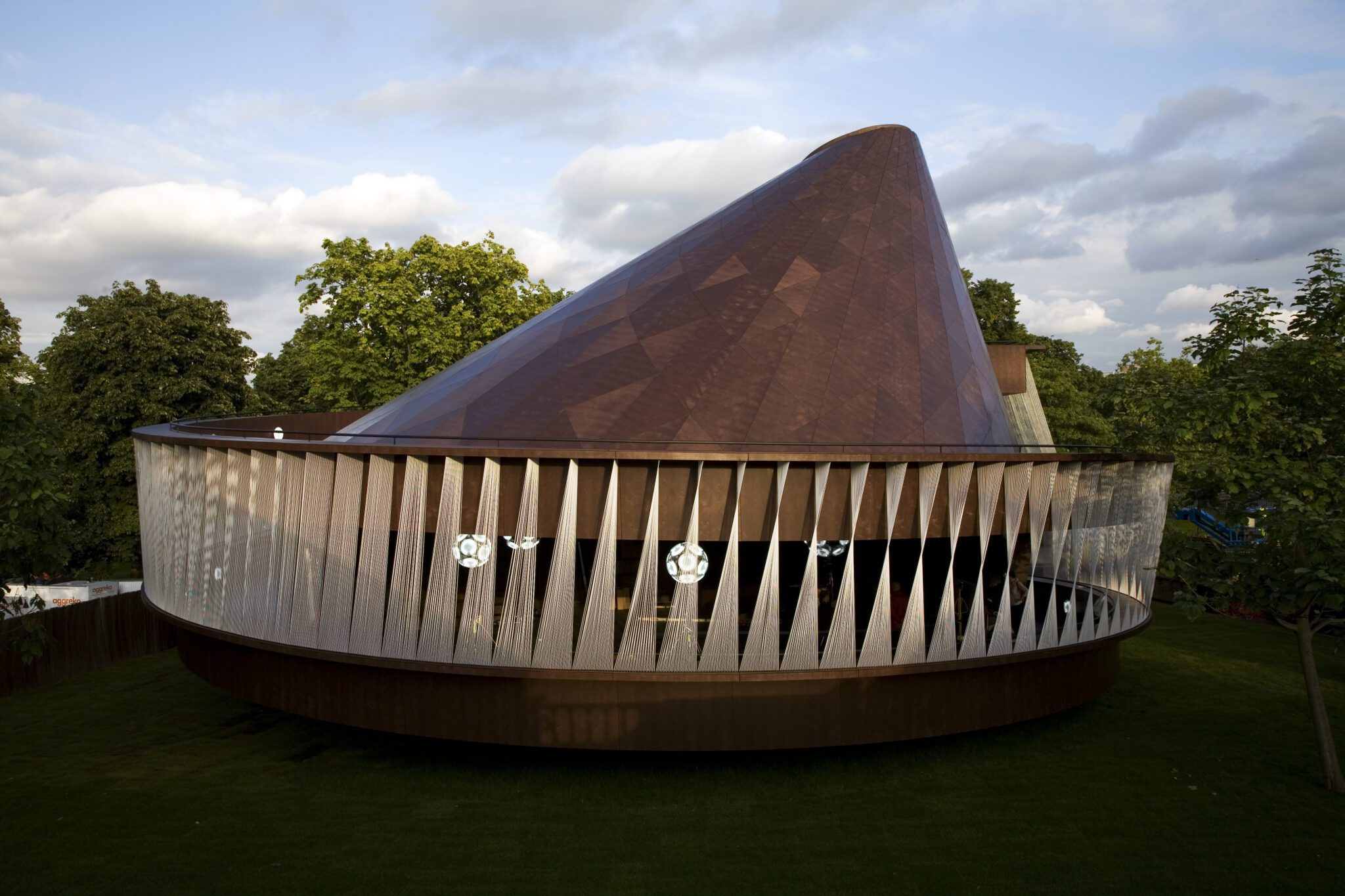 The 2007 Serpentine Pavilion by Olafur Eliasson and Kjetil Thorsen, a spiralling timber ramp and pavilion.
