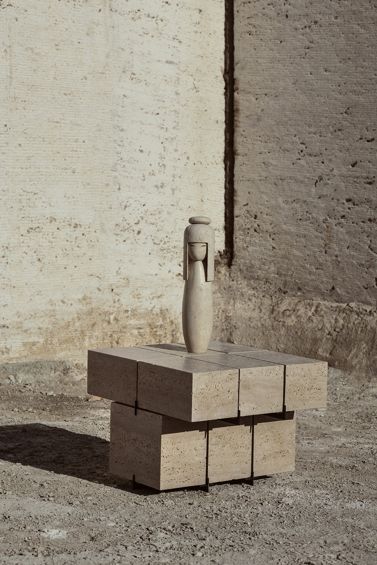 Nodum modular travertine coffee table composition