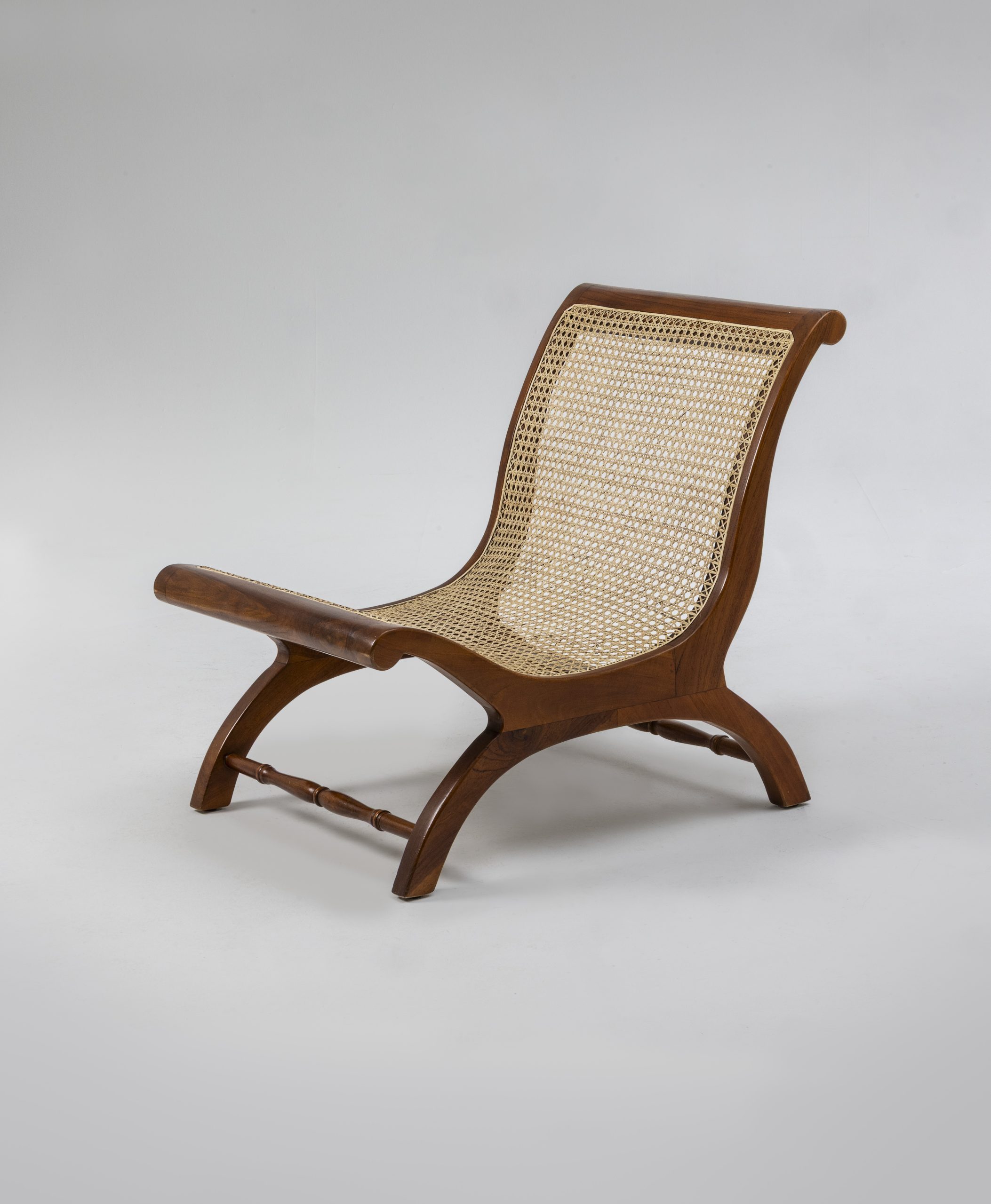Bentota Lounge Chair in teak and rattan