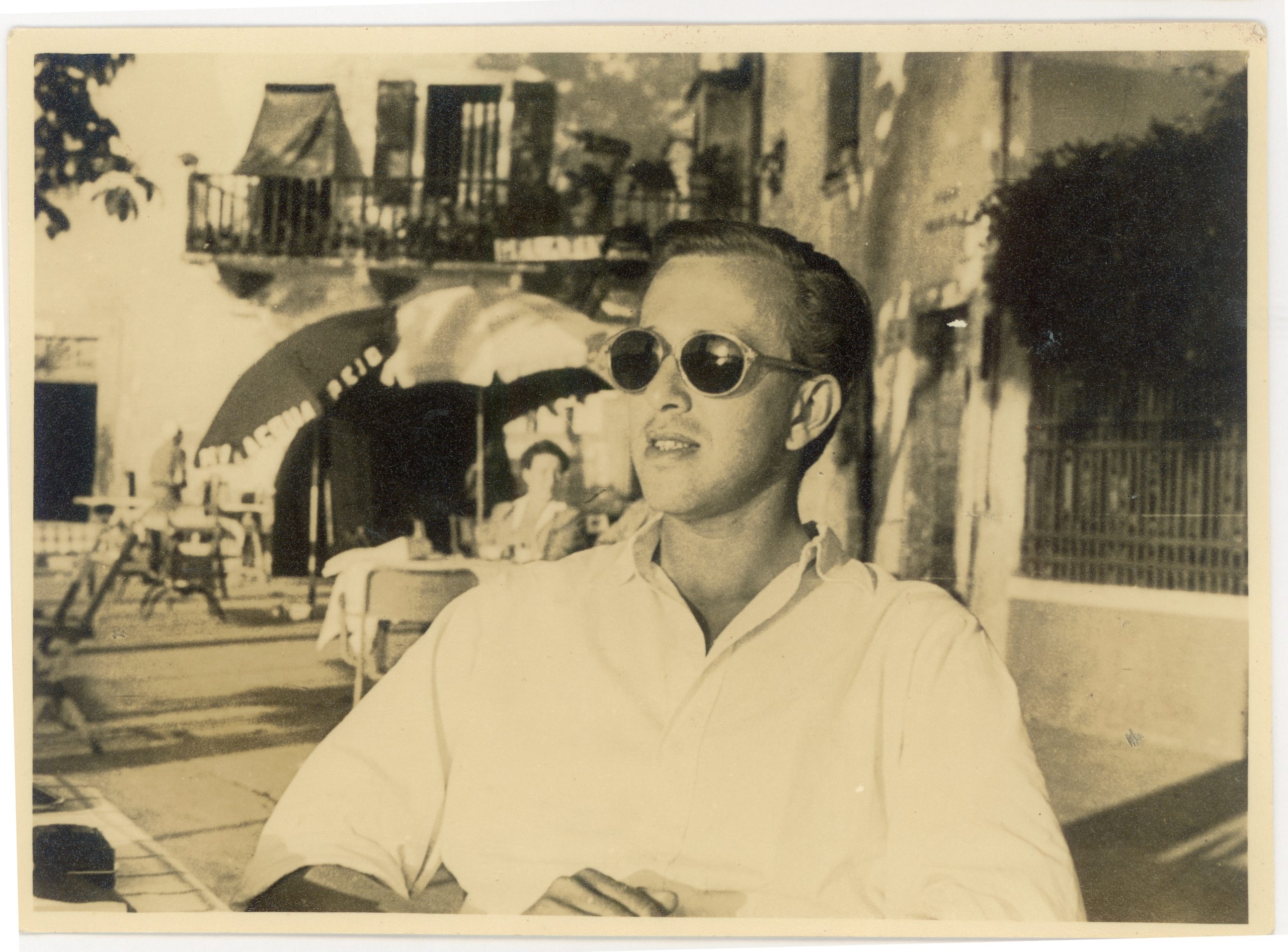 Geoffrey Bawa in Italy in 1945