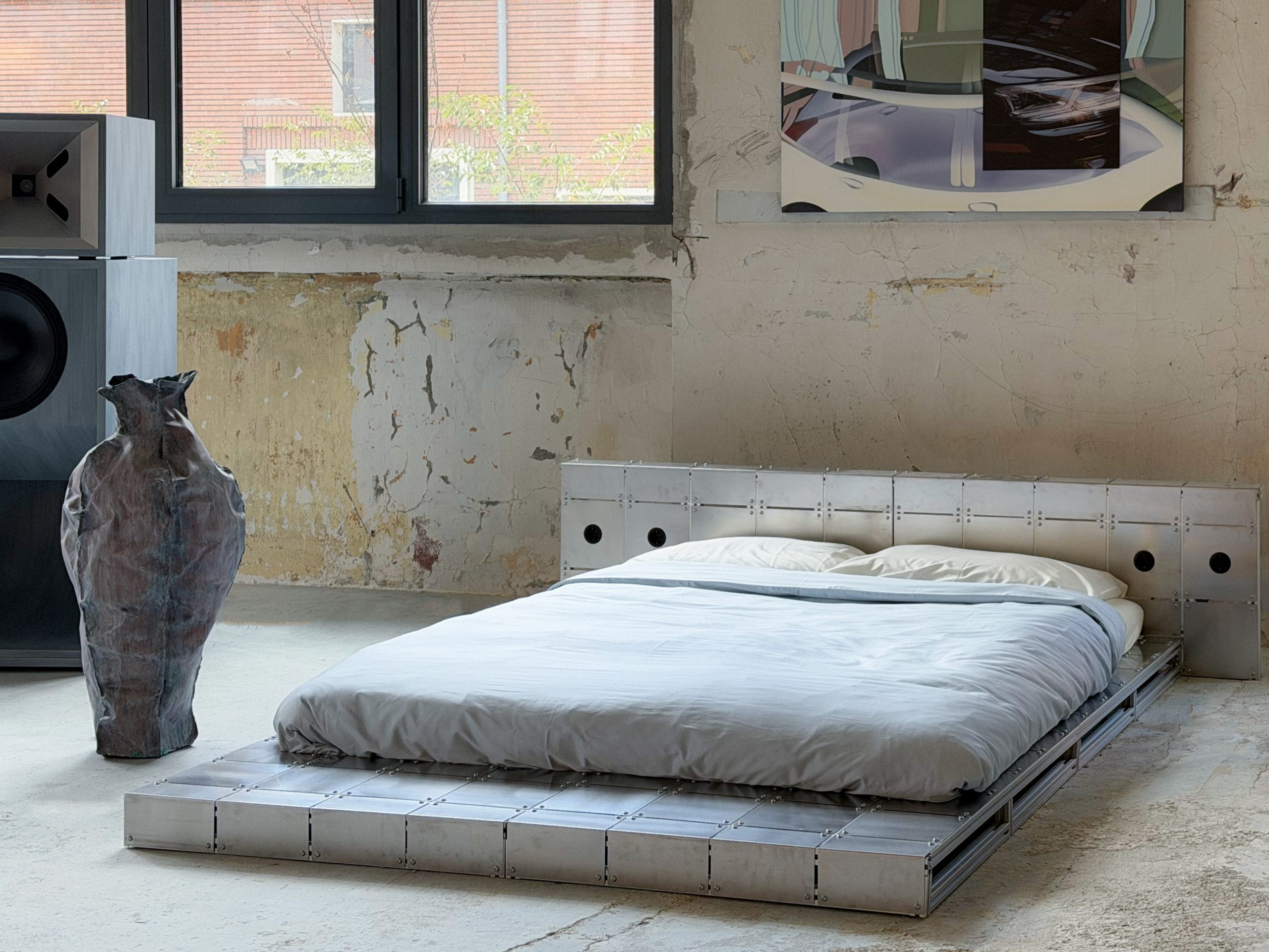 Rik Frans Jansen brings construction materials into the bedroom with PLATFORM
