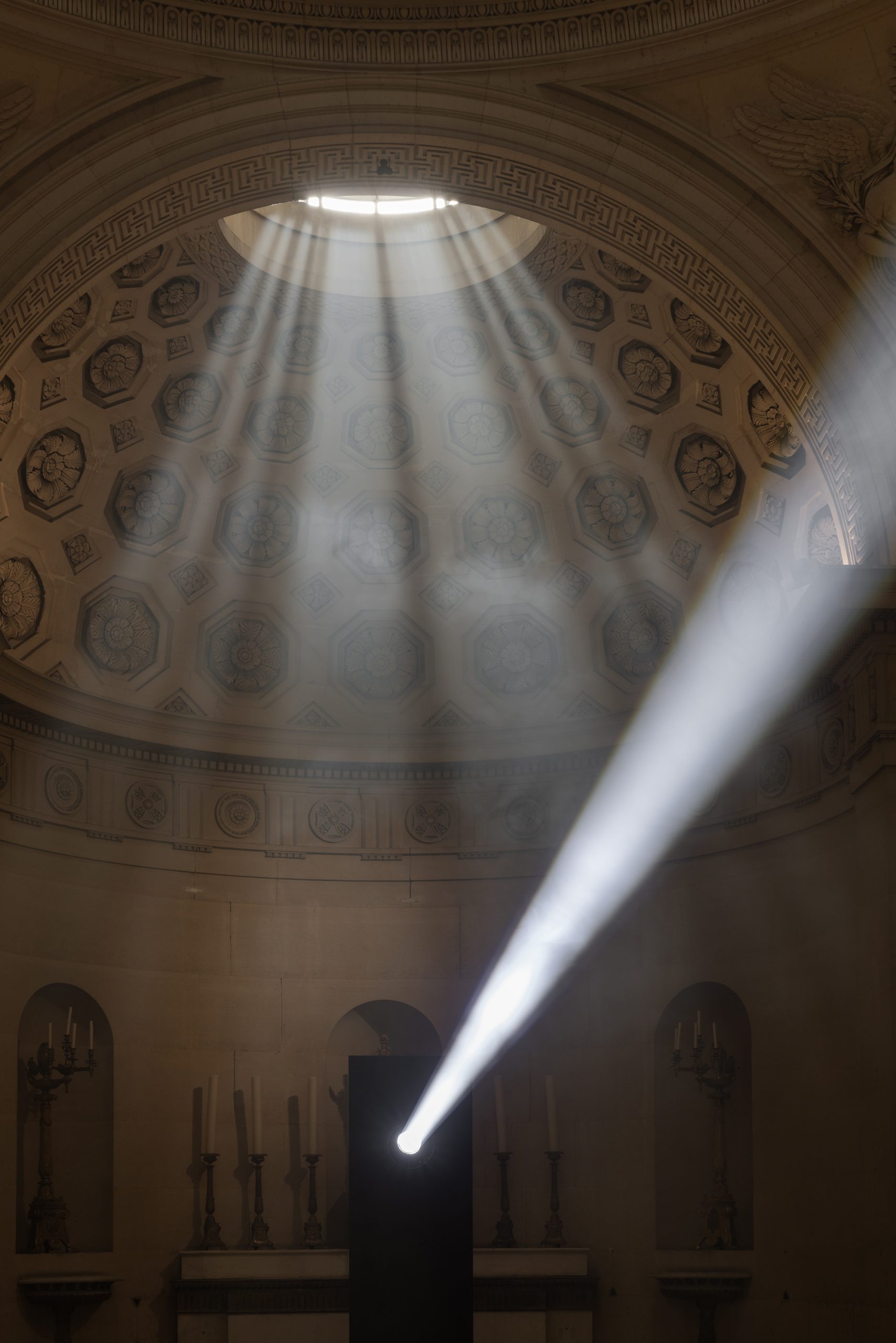 Threshold by Emilio Ferro at the Chapelle Expiatoire, photographed by Roberto Conte