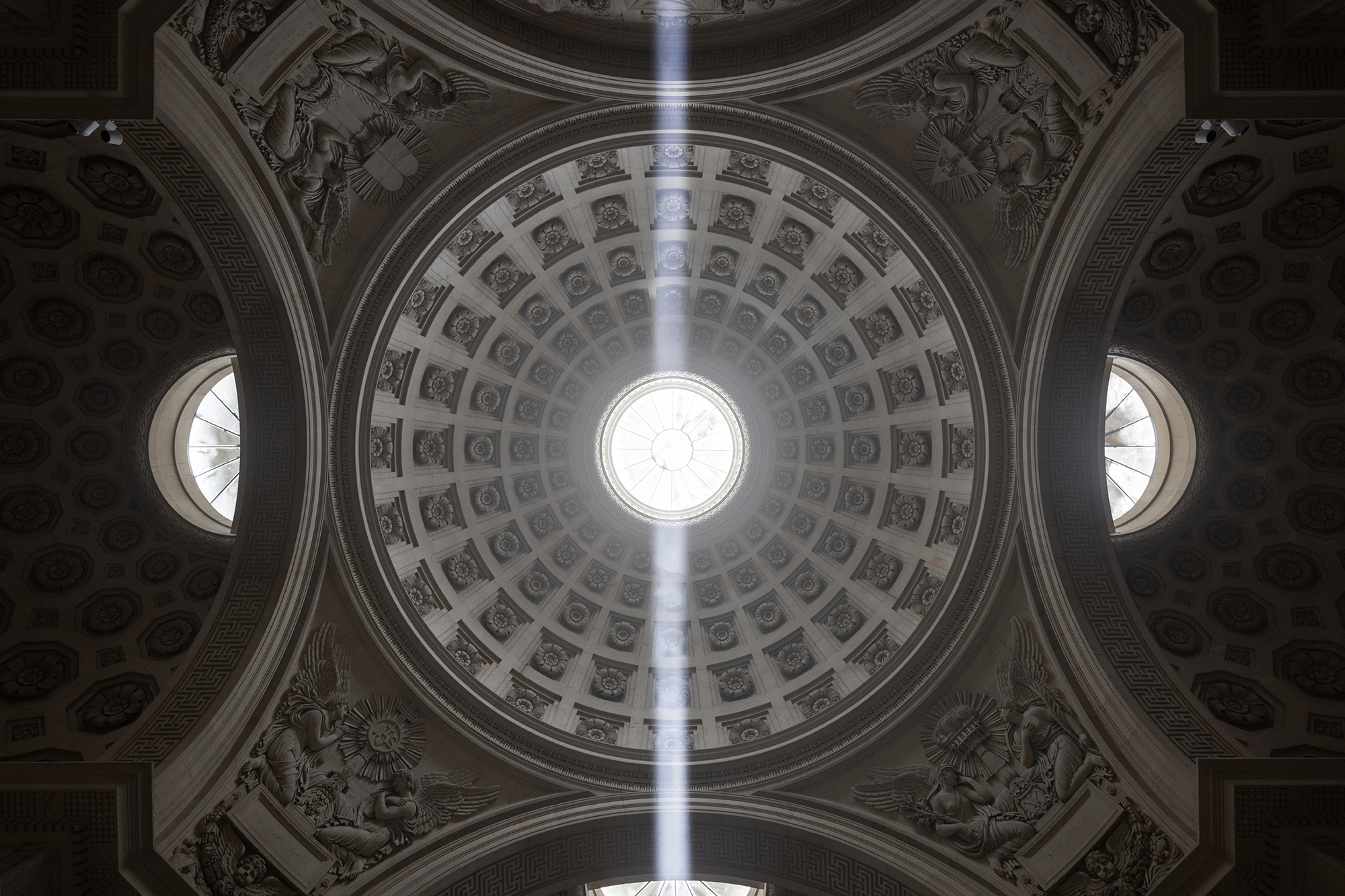 Threshold by Emilio Ferro at the Chapelle Expiatoire, photographed by Roberto Conte