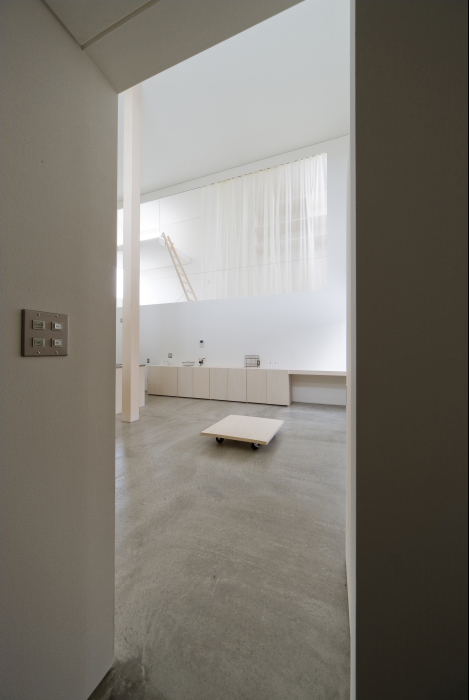 House of Trough in Hokkaido, photographed by Seiya Miyamoto