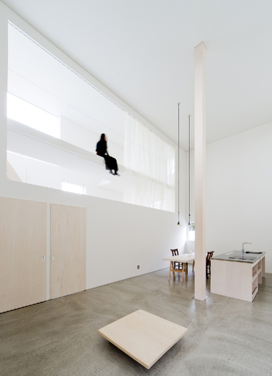 House of Trough in Hokkaido, photographed by Seiya Miyamoto