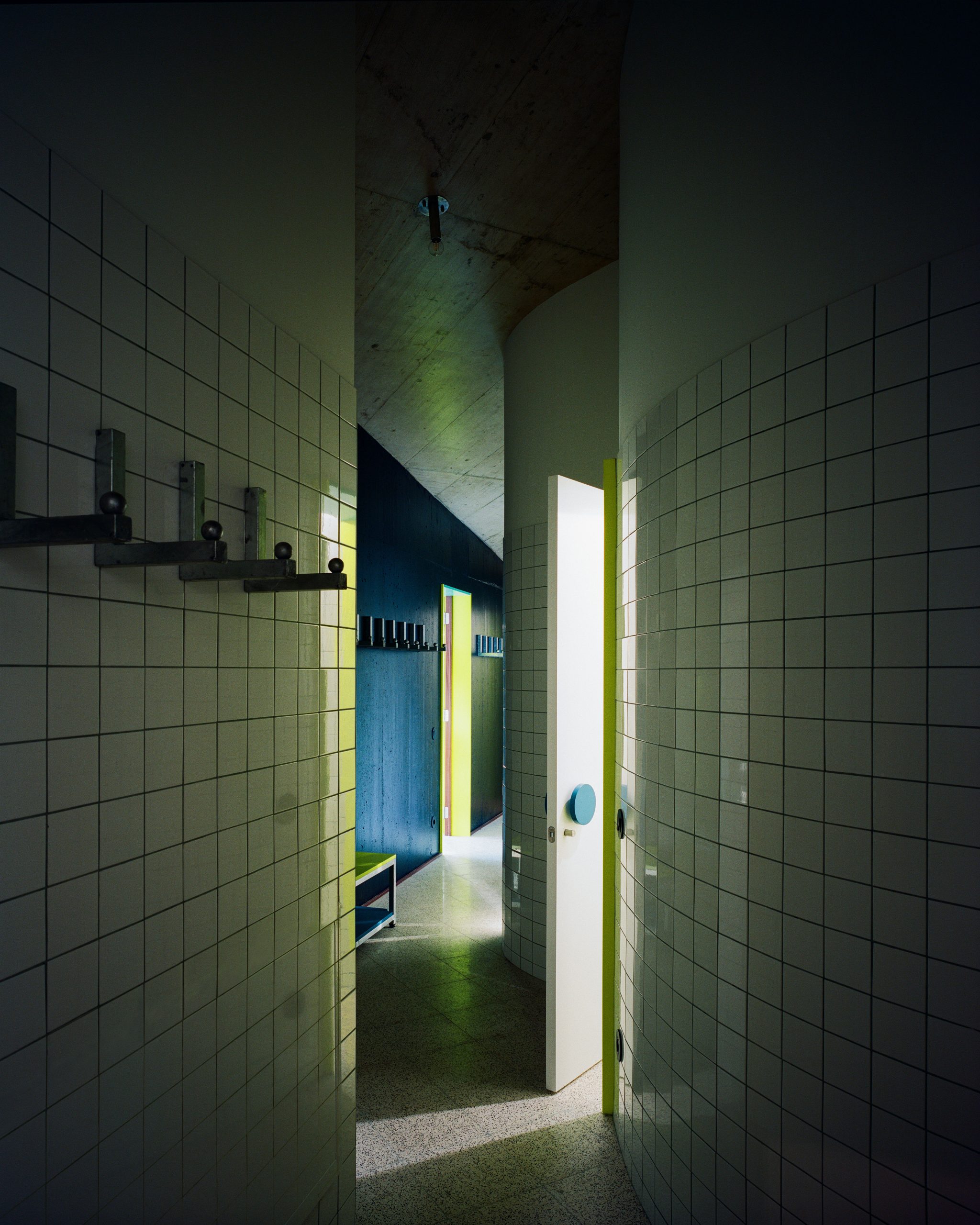 Cookie Cutter Retreat: secondary space L building
